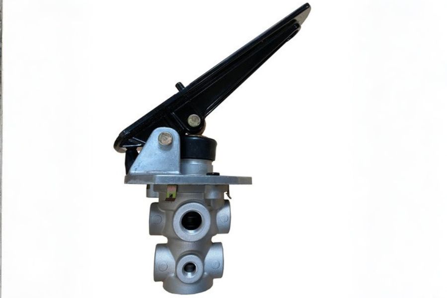 Loader new air brake valve brake pump assembly